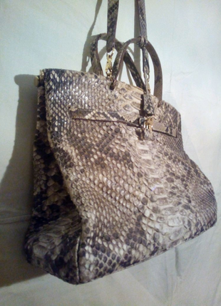 Продам оригінальну  італьянську жіночу сумку під шкіру змії.3 фото