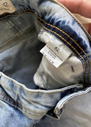 Крутые рваные джинсы4 фото