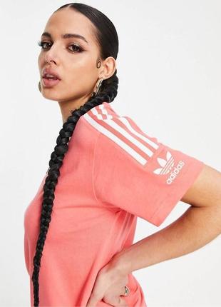 Жіноча футболка adidas originals