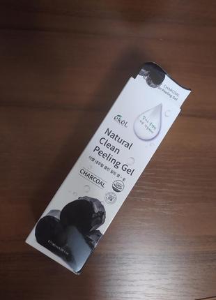 Пилинг-скатка с экстрактом древесного угля ekel natural clean peeling gel charcoal1 фото