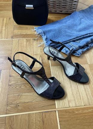 Італійські босоніжки стан нових на невеликому каблуку  cos zara diesel