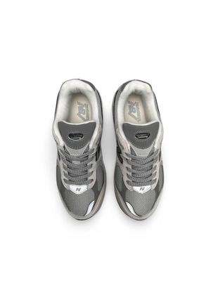 Кросівки замшеві жіночі new balance 2002r gray сірі стильні повсякденні кроси подальше балансування6 фото