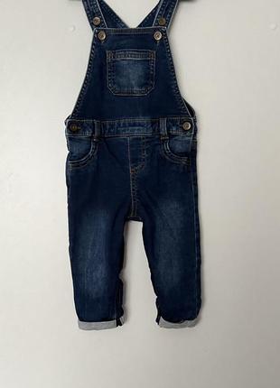 Мягкий джинсовый комбинезон на подкладке 9-12м2 фото