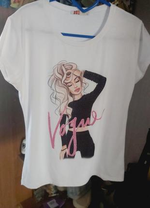 Футболка з принтом з стразами