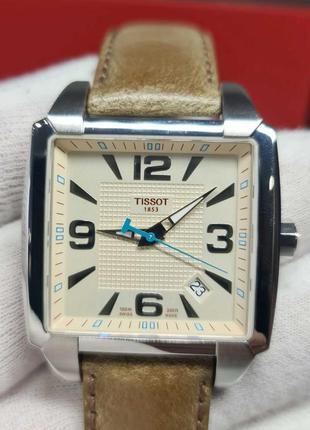 Чоловічий годинник часы tissot t-trend quadrato t005.510.16.26...