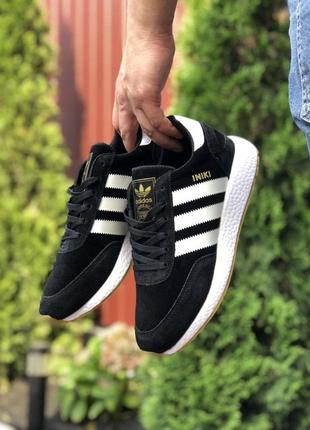 Adidas iniki