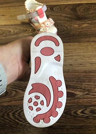 Сандалии детские 2