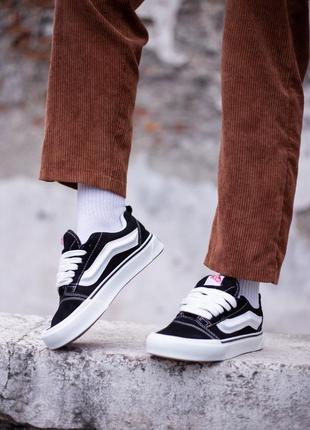 Vans knu skool black white