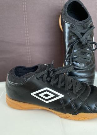 Футзалки umbro4 фото