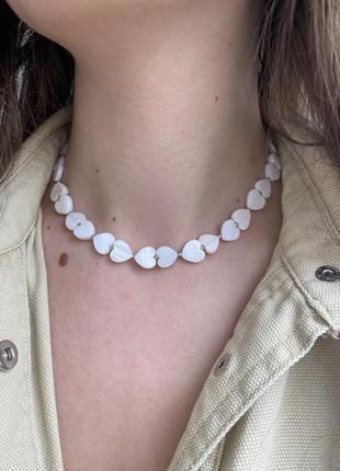 Чокер ожерельясто с перламутром сердечка