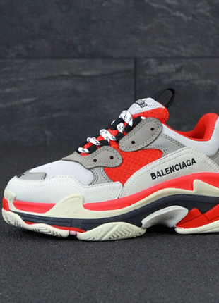 Balenciaga triple s вогняні кроси!