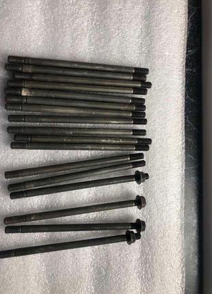 Шпильки циліндра suzuki address 110