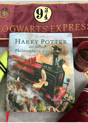 Книга harry potter and the philosopher's stone. (illustrated edit19 фото