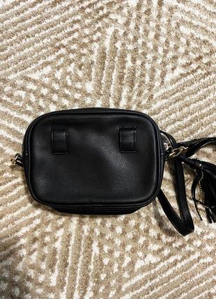 Маленькая классическая черная сумочка4 фото