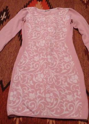 Святкове плаття рожеве з білим візерунком,тонка шерсть.1 фото