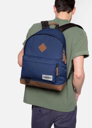 Рюкзак eastpack wyoming into the out tan navy1 фото