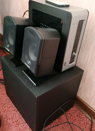 Продам колонки microlab fc-550