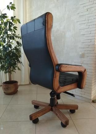 Нове шкіряне крісло керівника, офісне, нове офісне крісло ді8 фото