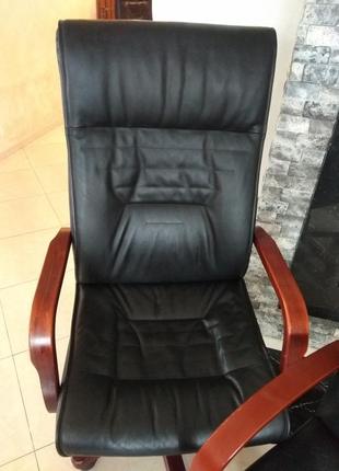 Крісло шкіряне офісне для керівника, офісне крісло директора8 фото