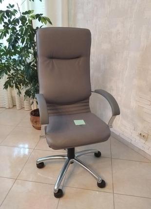 Шкіряне офісне крісло для шефа, керівника, крісло шкіряне офісне