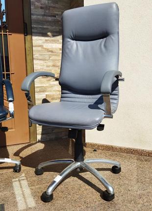 Крісло компютерне офісне gk, кресло кожаное garne kriselechko8 фото