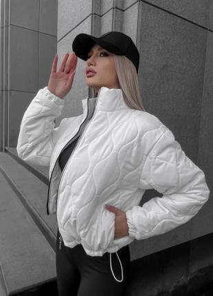 Куртка з плащівки на силіконі на блискавці укорочена стьобана курточка біла чорна спортивна трендова стильна7 фото