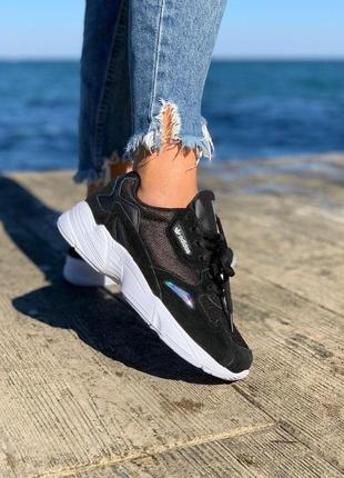 Жіночі кросівки adidas falcon4 фото