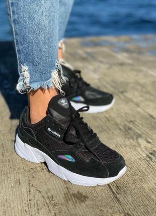 Жіночі кросівки adidas falcon5 фото