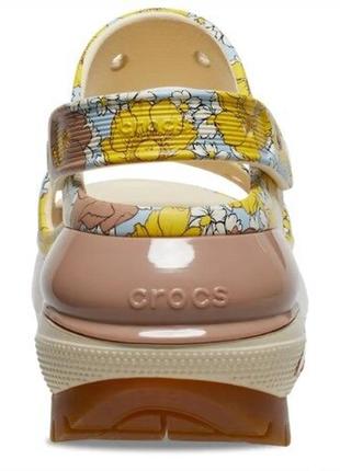 Босоніжки, шльопанці crocs mega crush retro floral sandal, 38, 395 фото