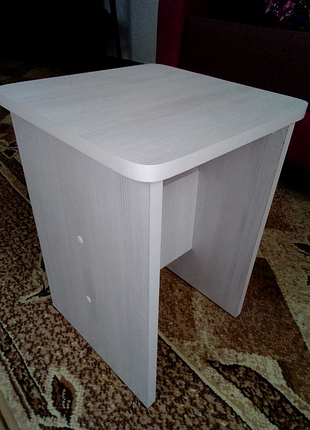 Продам кухонні табуретки