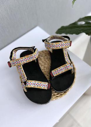 Босоніжки, сандалі 20см