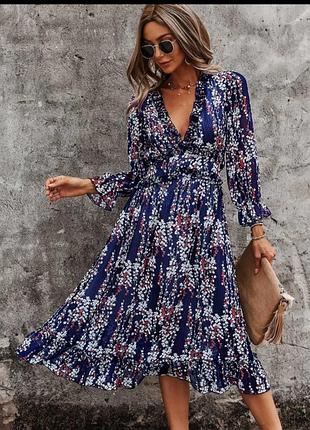 Дуже 6арна шифонова сукня в квітковий принт