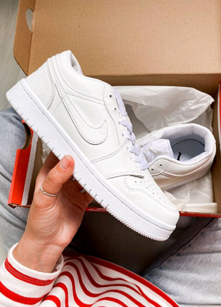 Стильні джордани🔝

air jordan 1 low all white🤍

топ якість!☝🏻