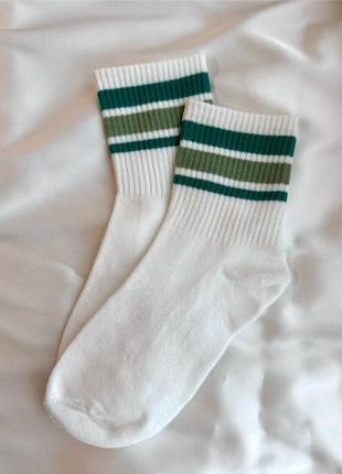 Стильные женские носки в стиле 90-х1 фото