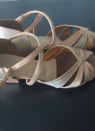 Продам профессиональные  туфли для танцев, недорого.3 фото