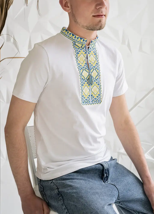 Вышиванка мужская трикотажная футболка с вышивкой