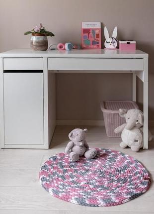 Яскравий килимок для дитячої кімніти1 фото