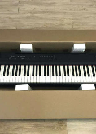 Цифрове піаніно yamaha p-125 з дерев'яною стійкою