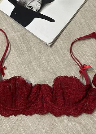 La senza восхитительный красный кружевной бюст наискосточках