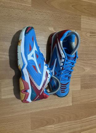 Кроссовки игровые mizuno 36,5 р4 фото