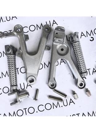 Yamaha yzf-r6 (2003-2005) - підніжки водія пара