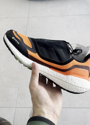 Adidas ultraboost 22 gore-tex impact orange