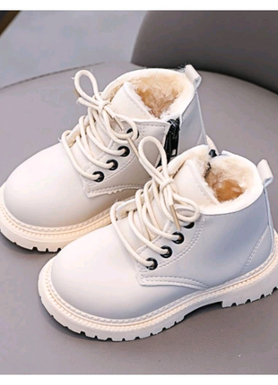 Черевики дитячі зимові з хутром like timberland білі