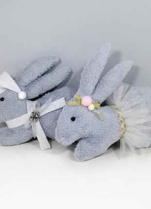 Різдвяні кролики новорічна ялинкова іграшка зайчик символ року 2023 кролик сірий заєць іграшка