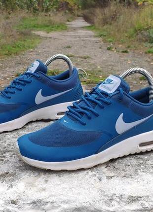 Красиві жіночі кросівки nike air max thea