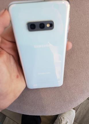 Продам samsung s10e2 фото