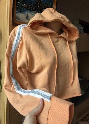 Худи с лампасами