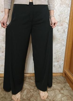 Стильные брюки палаццо 🤗h&m
черного цвета р.xs/s3 фото
