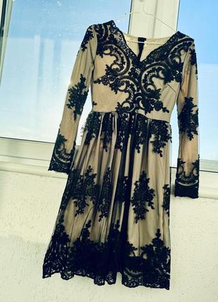 Сукня бежева