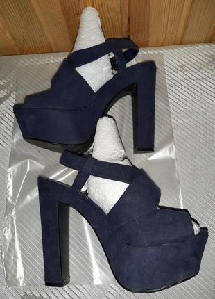 Тёмно-синие босоножки на высоком каблуке и толстой подошве для стриппластики и пилатеса8 фото